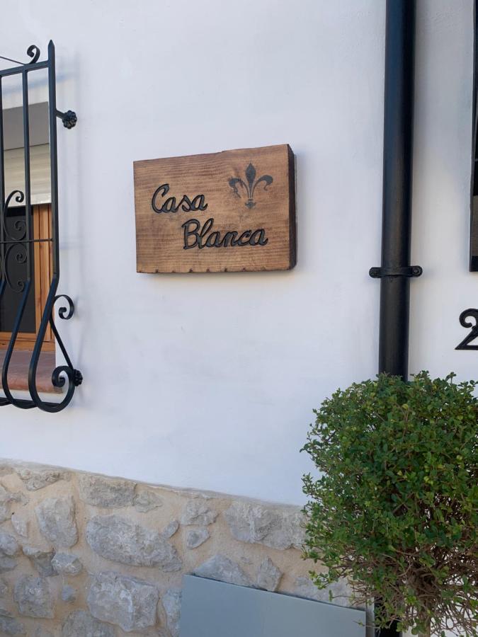 לינה וארוחת בוקר Castell De Castells Casa Blanca מראה חיצוני תמונה