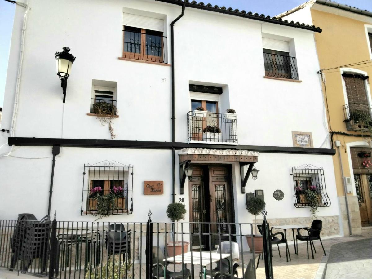 לינה וארוחת בוקר Castell De Castells Casa Blanca מראה חיצוני תמונה